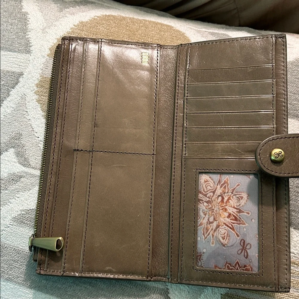 Hobo Dunn Continental wallet - Picture 3 of 9